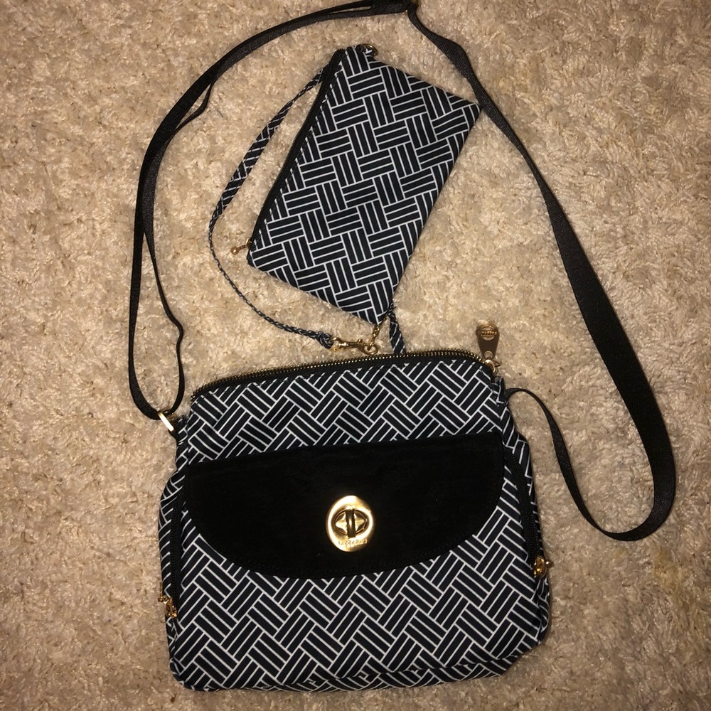 Baggallini crossbody bag